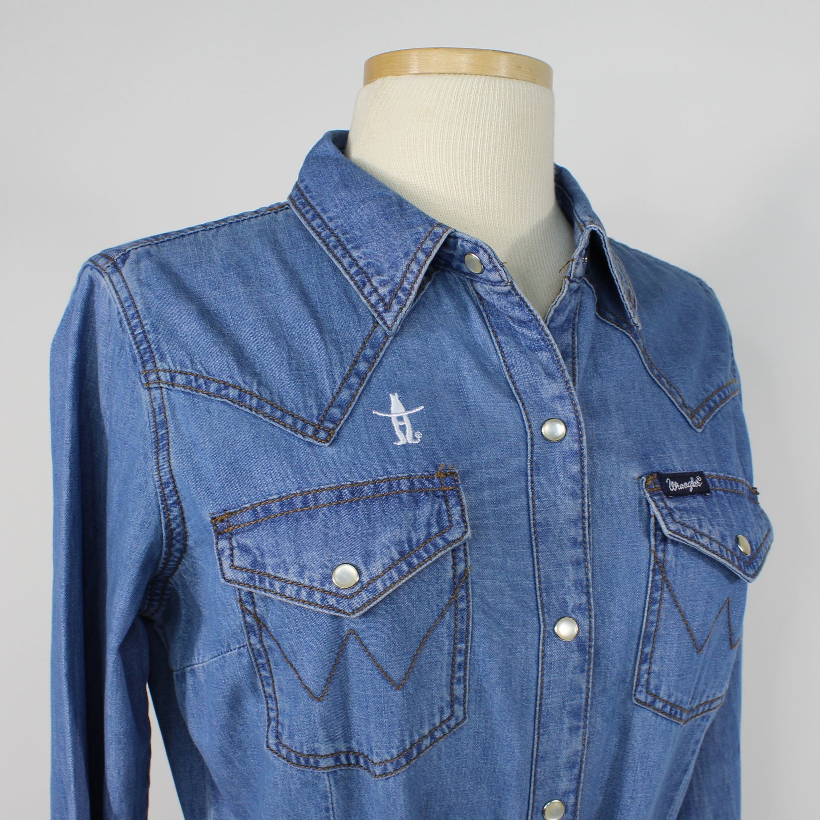 HLSR Wrangler Denim Dress – Houston Livestock Show and Rodeo™