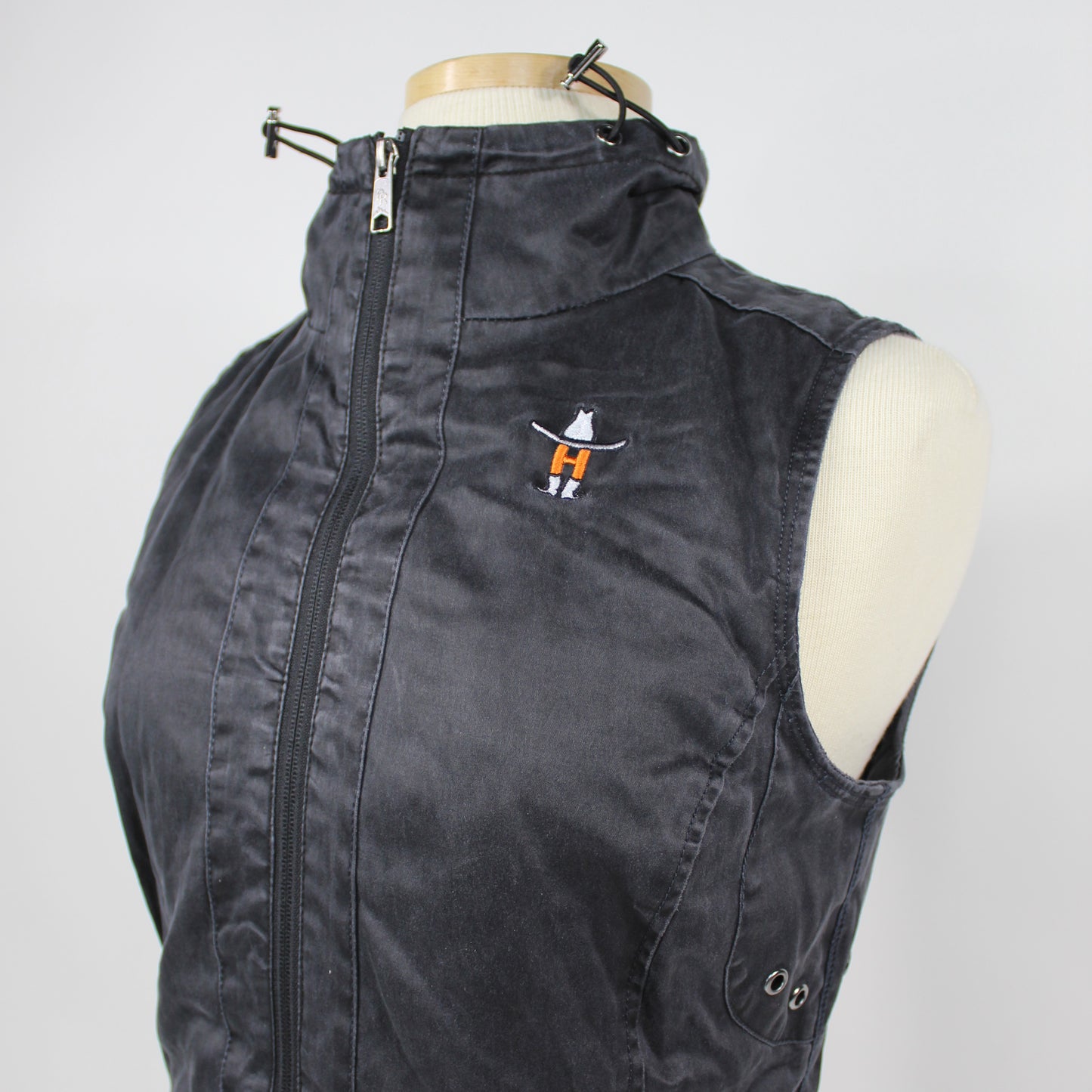 2025 Women's Annual Vest